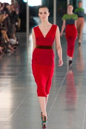 あでやかで上品なジョナサンサンダース(JONATHAN SAUNDERS)、2011-12年秋冬コレクション｜写真15
