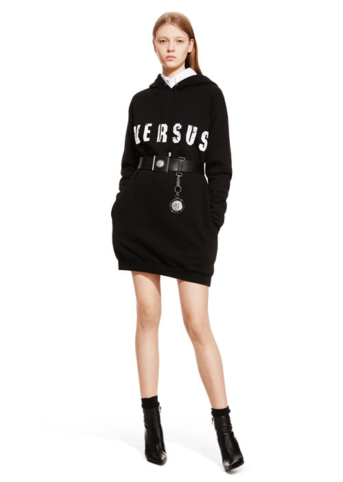 ヴェルサス ヴェルサーチェ(Versus Versace) 2015-16年秋冬ウィメンズ&メンズコレクション  - 写真8
