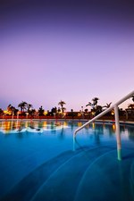 ホテルニューオータニ大阪に関西初の「ナイトプール」 - ビアガーデンも開催｜写真4