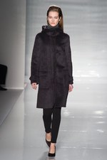 上質なモダンを提案 マックスマーラ(MaxMara)、2011-2012年秋冬コレクション｜写真6