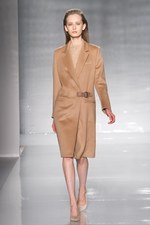 上質なモダンを提案 マックスマーラ(MaxMara)、2011-2012年秋冬コレクション｜写真22
