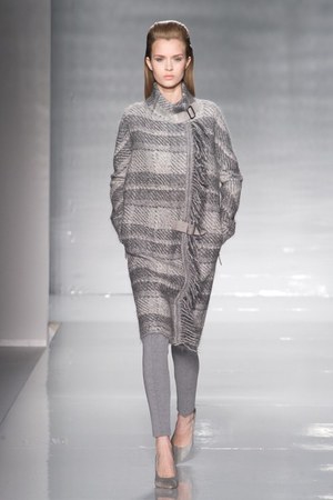 上質なモダンを提案 マックスマーラ(MaxMara)、2011-2012年秋冬コレクション｜写真11