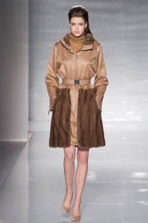 上質なモダンを提案 マックスマーラ(MaxMara)、2011-2012年秋冬コレクション｜写真25