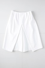 タロウホリウチ×ユナイテッド トウキョウ、パンツとスカートを融合した斬新でモードなアイテム発売｜写真2