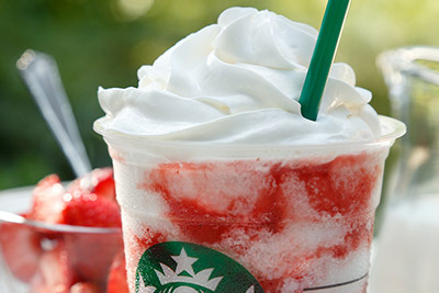 スターバックス「ストロベリー クリーム フラペチーノ」