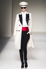 モスキーノ(MOSCHINO)、2011-12年秋冬コレクション｜写真5