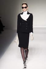 モスキーノ(MOSCHINO)、2011-12年秋冬コレクション｜写真15