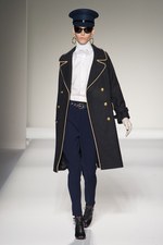 モスキーノ(MOSCHINO)、2011-12年秋冬コレクション｜写真21