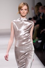 イタリア・ファッションの最高峰、ジャンフランコフェレ(GIANFRANCO FERRE)、2011-2012年秋冬コレクション｜写真18