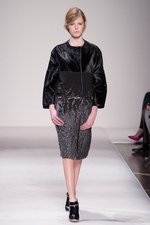 イタリア・ファッションの最高峰、ジャンフランコフェレ(GIANFRANCO FERRE)、2011-2012年秋冬コレクション｜写真24