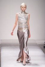 イタリア・ファッションの最高峰、ジャンフランコフェレ(GIANFRANCO FERRE)、2011-2012年秋冬コレクション｜写真45