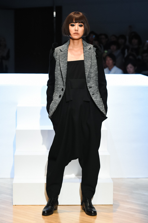 リミ フゥ(LIMI feu) 2015-16年秋冬ウィメンズコレクション シルエット - 写真16