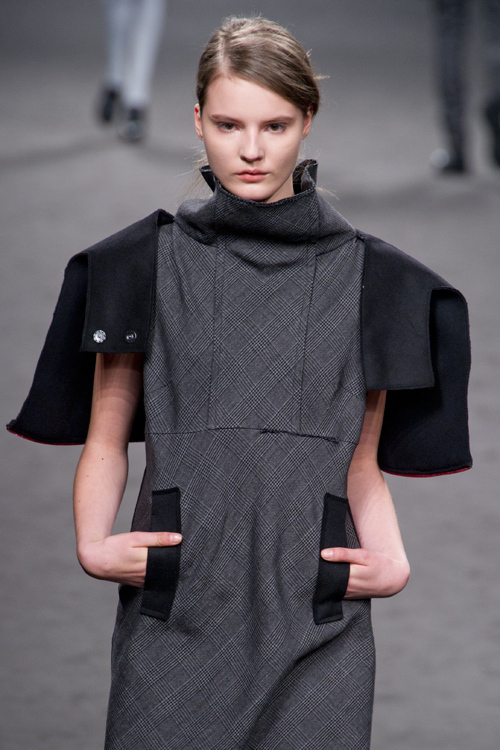 C'N'C コスチューム ナショナル(C'N'C CoSTUME NATIONAL) 2011-12年秋冬ウィメンズ&メンズコレクション  - 写真39