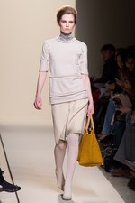 シンプルさと職人技を融合させたボッテガ・ヴェネタ(BOTTEGA VENETA) 2011-12年秋冬コレクション｜写真17