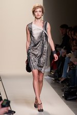 シンプルさと職人技を融合させたボッテガ・ヴェネタ(BOTTEGA VENETA) 2011-12年秋冬コレクション｜写真23