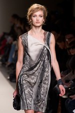 シンプルさと職人技を融合させたボッテガ・ヴェネタ(BOTTEGA VENETA) 2011-12年秋冬コレクション｜写真24
