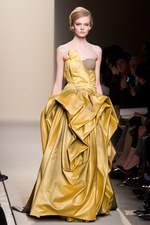 シンプルさと職人技を融合させたボッテガ・ヴェネタ(BOTTEGA VENETA) 2011-12年秋冬コレクション｜写真44