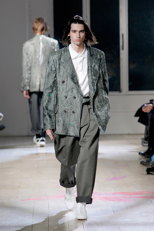 ヨウジヤマモト(Yohji Yamamoto) 2011-12年秋冬メンズコレクション