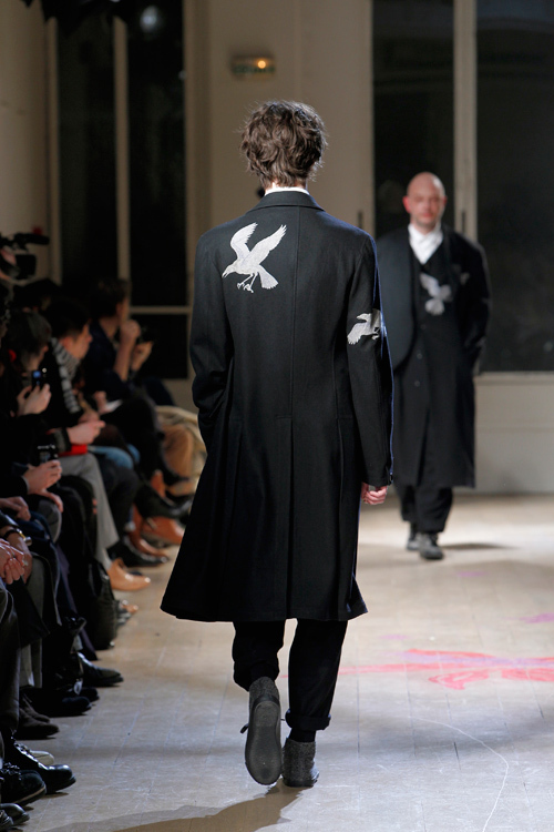 ヨウジヤマモト(Yohji Yamamoto) 2011-12年秋冬メンズコレクション  - 写真27