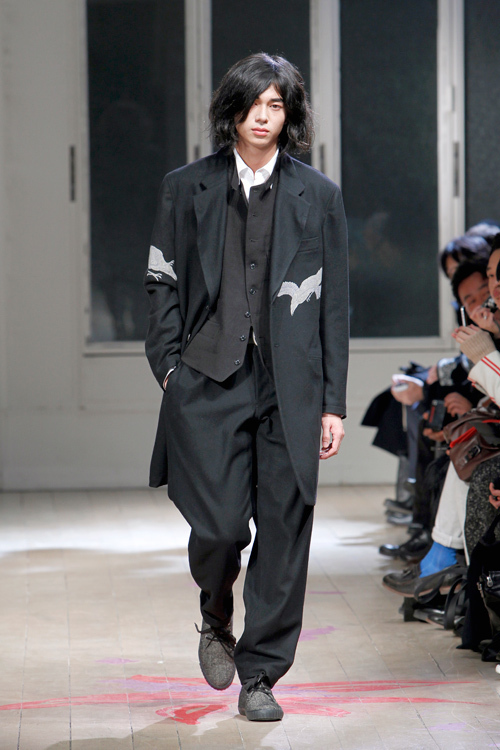 ヨウジヤマモト(Yohji Yamamoto) 2011-12年秋冬メンズコレクション  - 写真28