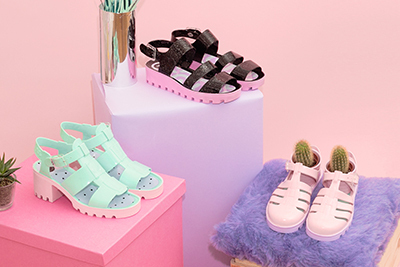 LAZYOAF レイジーオーフ プリント 総柄 ベスト XL レイジー・オーフ(Lazy Oaf)のニュース - ファッションプレス