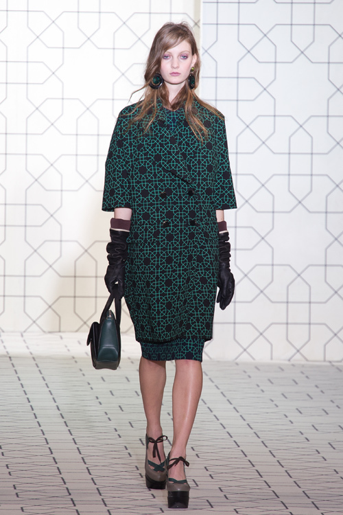 マルニ(MARNI) 2011-12年秋冬ウィメンズコレクション シルエット - 写真2