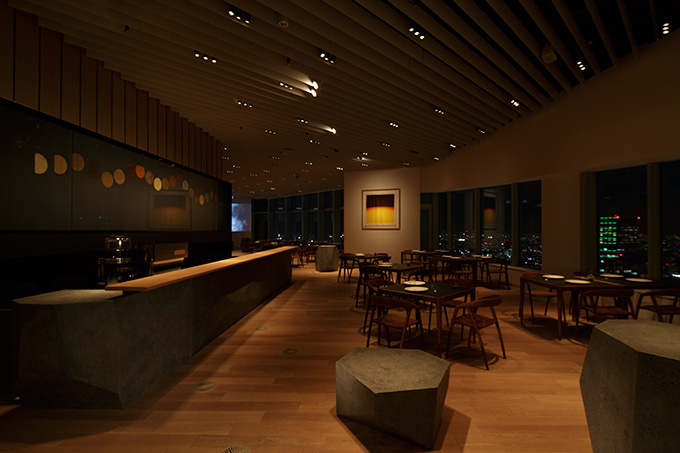ミュージアムカフェ＆ レストラン ザ サン & ザ ムーン - 六本木ヒルズ52階でアートと食が融合 | 写真