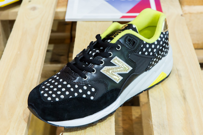 ニューバランス(New Balance) CRT300H WR996｜写真149