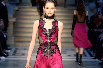 ジュリアン マクドナルド 2015-16年秋冬 ウィメンズ コレクション