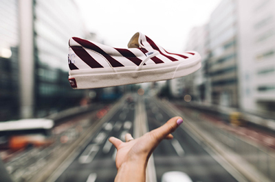 バーバーサロン(理髪店)｜VANS×フリーマンズ スポーティング クラブ - バーバー、ストライプのスリッポン発売