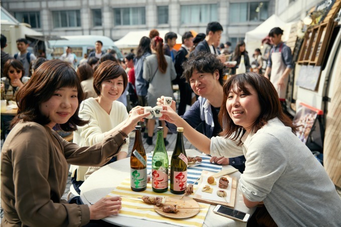 「Aoyama Sake Flea」青山で開催、全国33蔵元の約120種以上の日本酒を飲み比べ｜写真9