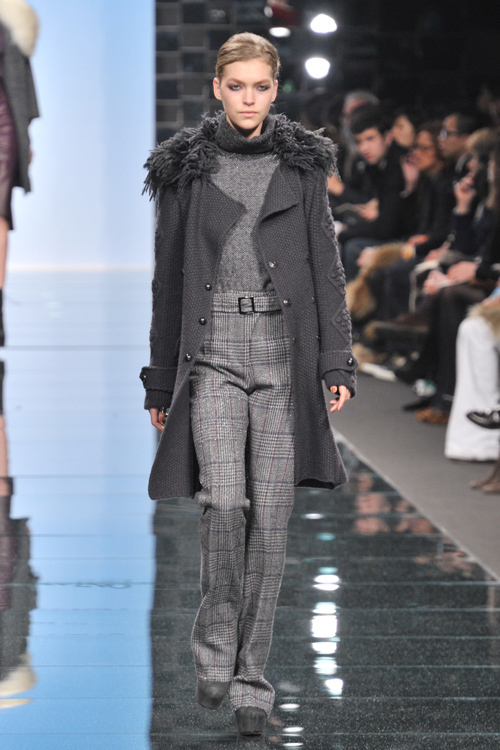 エルマンノ シェルヴィーノ(ERMANNO SCERVINO) 2011-12年秋冬ウィメンズコレクション  - 写真3