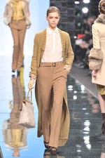 エルマンノ シェルヴィーノ(Ermanno Schervino) 2011-12年秋冬コレクション｜写真30