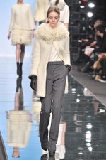 エルマンノ シェルヴィーノ(Ermanno Schervino) 2011-12年秋冬コレクション｜写真50