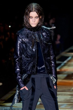 ロベルト カヴァリ(roberto cavalli)の2011年秋冬コレクション - フューチャリスティックで官能的な世界｜写真14
