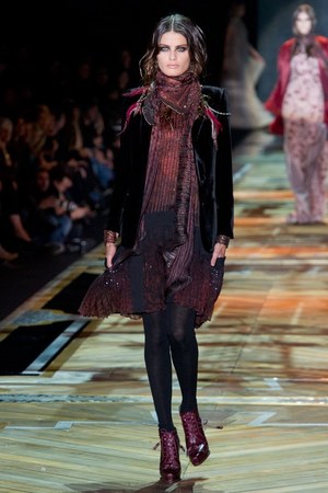 ロベルト カヴァリ(roberto cavalli)の2011年秋冬コレクション - フューチャリスティックで官能的な世界｜写真28