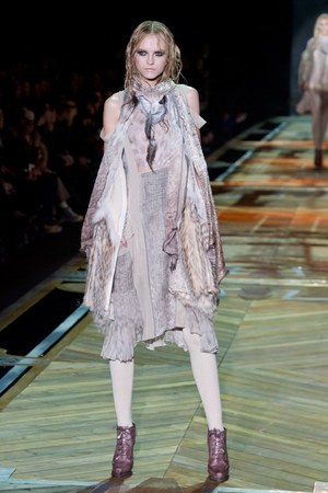 ロベルト カヴァリ(roberto cavalli)の2011年秋冬コレクション - フューチャリスティックで官能的な世界｜写真33