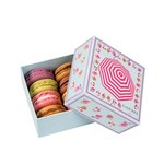 ラデュレからパラソルとカップ・アイスクリームを描いた限定ボックス - アールグレイのマカロンも｜写真2