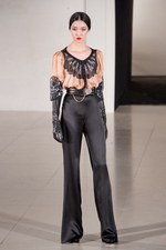 7シーズンぶりにロンドンにカムバック　Temperley London(テンパリー ロンドン) 2011-12年秋冬コレクション｜写真3