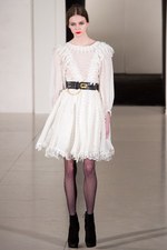 7シーズンぶりにロンドンにカムバック　Temperley London(テンパリー ロンドン) 2011-12年秋冬コレクション｜写真7