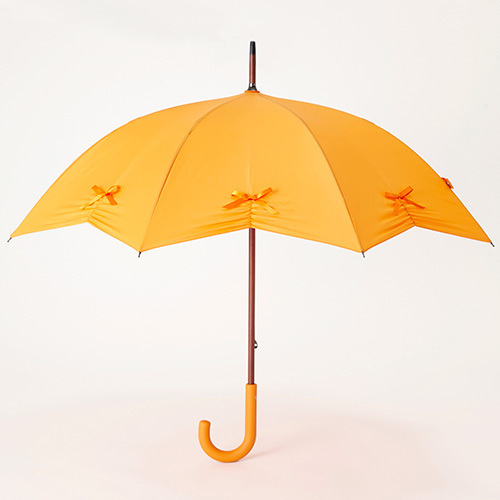 英国王室御用達傘フルトンから、星形傘「ケンジントンスター」の新色発売 | 写真