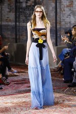 グッチ 2016年クルーズコレクション - 過去から現代に、ロマンティックを譲り受けて｜写真4