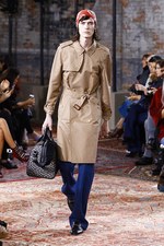 グッチ 2016年クルーズコレクション - 過去から現代に、ロマンティックを譲り受けて｜写真10