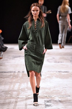 バウム ウンド ヘルガーテン(BAUM UND PFERDGARTEN) 2015-16年秋冬ウィメンズコレクション  - 写真7