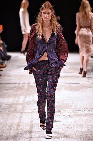 バウム ウンド ヘルガーテン(BAUM UND PFERDGARTEN) 2015-16年秋冬ウィメンズコレクション  - 写真17