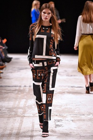 バウム ウンド ヘルガーテン(BAUM UND PFERDGARTEN) 2015-16年秋冬ウィメンズコレクション  - 写真22