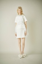 ミュベールの新作ウエディングドレス - ガーデンウエディングをイメージした、爽やかな2タイプ｜写真2