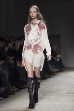 ヴィクトリアンとロックのハイブリッド、ニコラ アンドレア タラリス(Nicolas Andreas Taralis)の2011-12年秋冬コレクション｜写真19