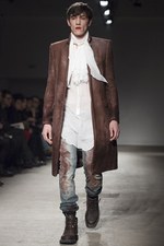 ヴィクトリアンとロックのハイブリッド、ニコラ アンドレア タラリス(Nicolas Andreas Taralis)の2011-12年秋冬コレクション｜写真34