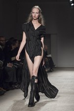 ヴィクトリアンとロックのハイブリッド、ニコラ アンドレア タラリス(Nicolas Andreas Taralis)の2011-12年秋冬コレクション｜写真39